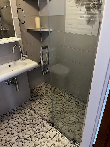 Firma Remontowa Inplus Remonty - Usługi Glazurnicze | Remonty Łazienek Warszawa